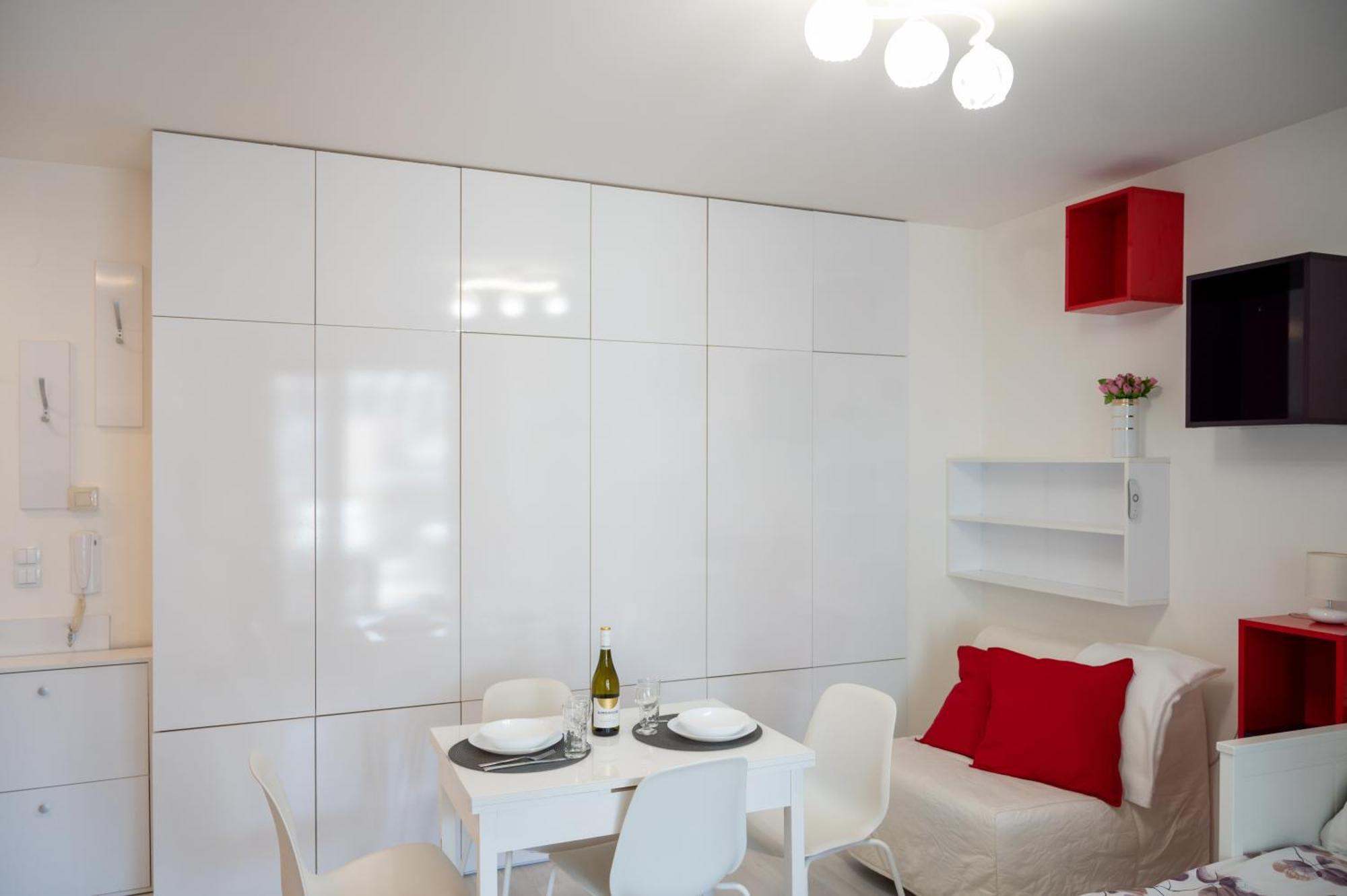 소피아 Colorful Studio With Balcony - Free Parking 아파트 외부 사진