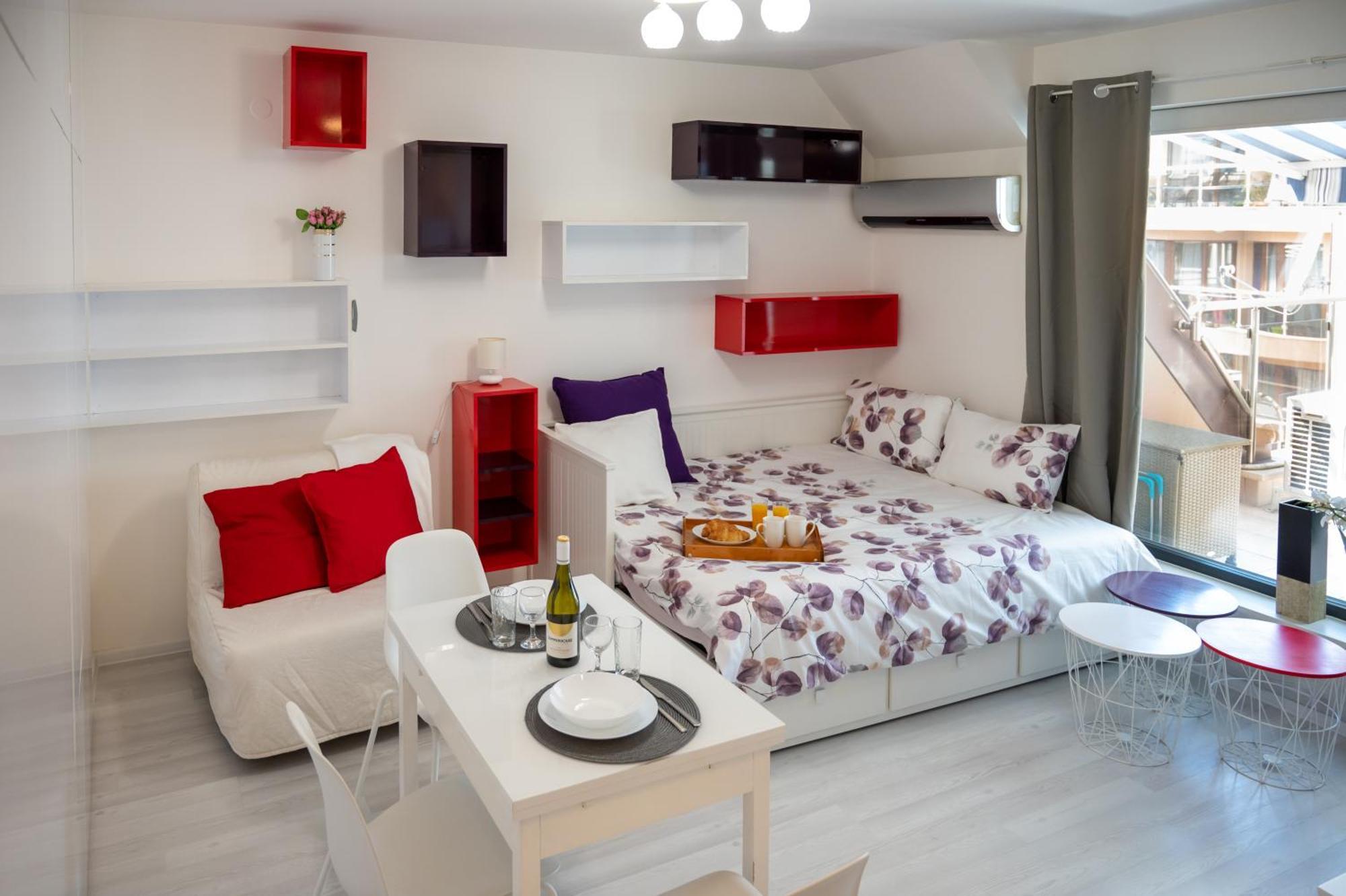 소피아 Colorful Studio With Balcony - Free Parking 아파트 외부 사진